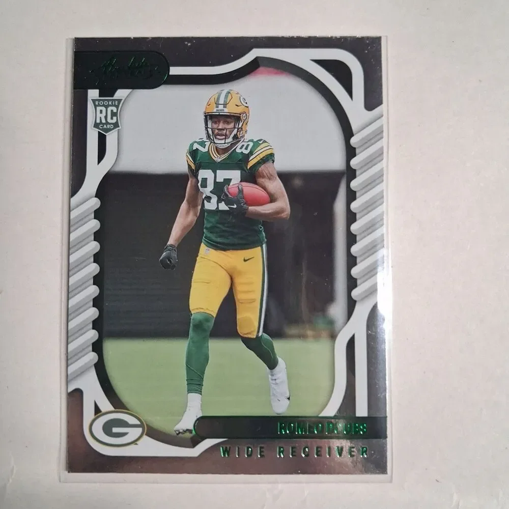 2022 Panini Absolute - Rookies Romeo Doubs #135 Green (RC)